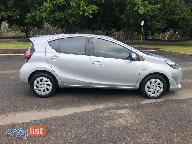 2017 Toyota Prius c NHP10R MY17 Hybrid Hatchback Automatic