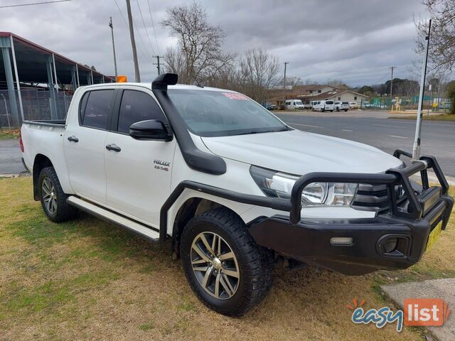 2017 TOYOTA HILUX SR (4X4) GUN126R UTE TRAY, 4 DOORS, 5 SEATS