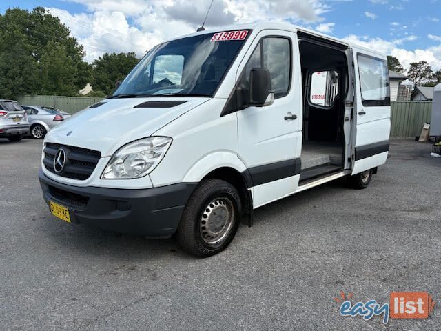 2007 MERCEDES-BENZ SPRINTER   COMMERCIAL, 4 DOORS, 2 SEATS