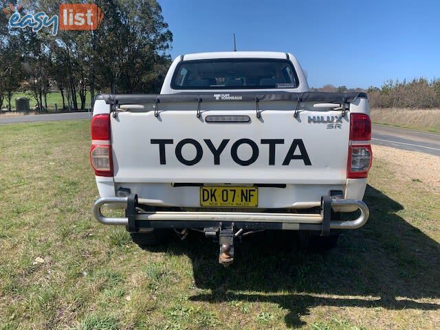 2013 TOYOTA HILUX SR (4X4) KUN26R MY14 UTE TRAY, 4 DOORS, 5 SEATS