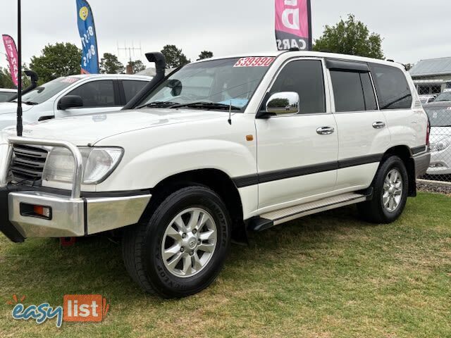 2003 TOYOTA LANDCRUISER (4X4)  WAGON, 5 DOORS, 7 SEATS