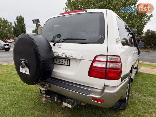 2003 TOYOTA LANDCRUISER (4X4)  WAGON, 5 DOORS, 7 SEATS