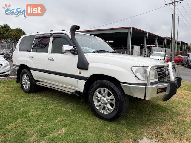 2003 TOYOTA LANDCRUISER (4X4)  WAGON, 5 DOORS, 7 SEATS