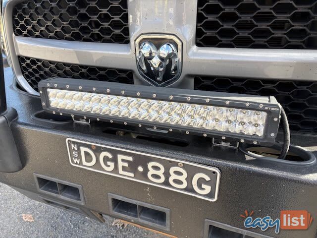 2019 RAM 1500 EXPRESS (4X4) BLACK PACK MY18 UTE TRAY, 4 DOORS, 5 SEATS