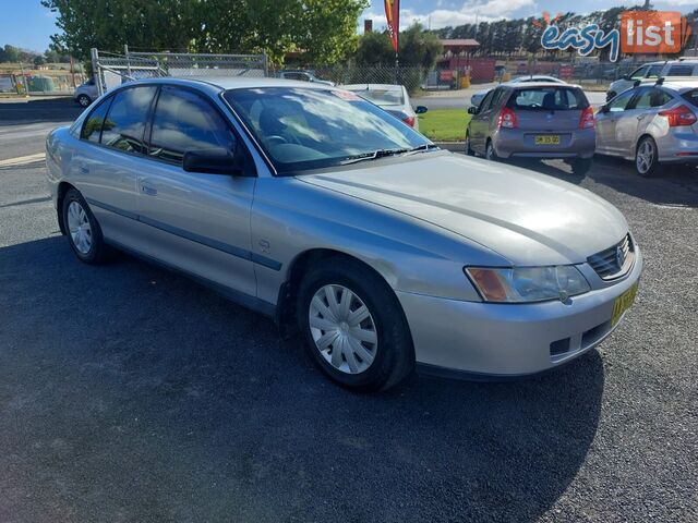 2004 HOLDEN COMMODORE EXECUTIVE VYII SEDAN, 4 DOORS, 5 SEATS