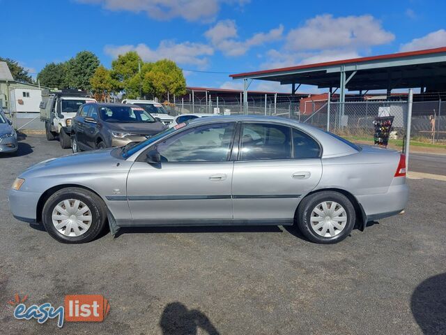 2004 HOLDEN COMMODORE EXECUTIVE VYII SEDAN, 4 DOORS, 5 SEATS