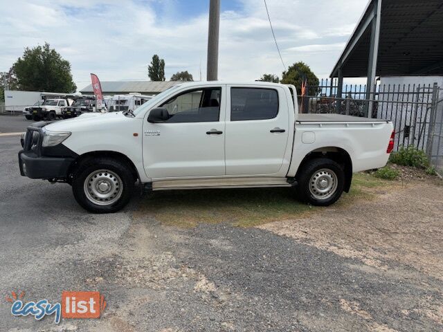 2014 TOYOTA HILUX SR (4X4) KUN26R MY12 UTE TRAY, 4 DOORS, 5 SEATS