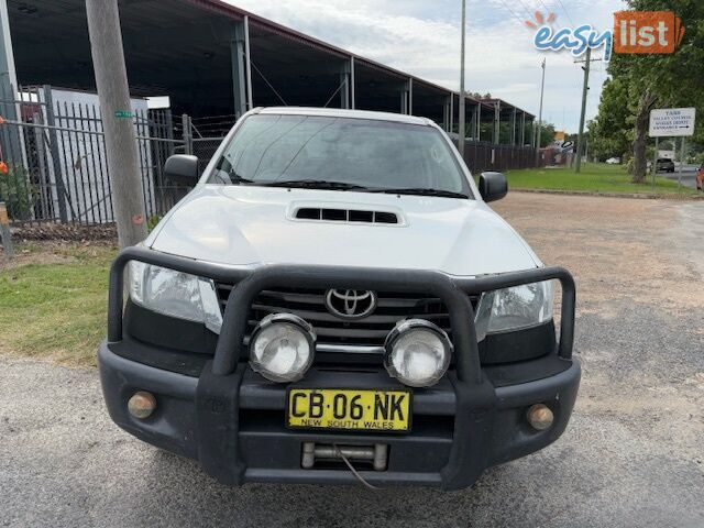 2014 TOYOTA HILUX SR (4X4) KUN26R MY12 UTE TRAY, 4 DOORS, 5 SEATS