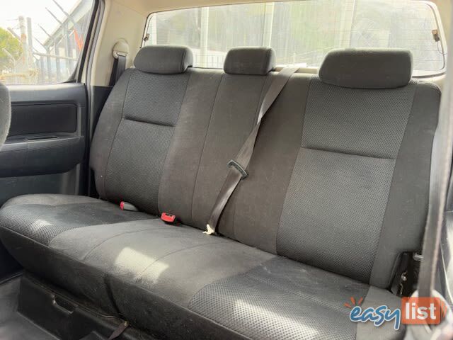 2014 TOYOTA HILUX SR (4X4) KUN26R MY12 UTE TRAY, 4 DOORS, 5 SEATS