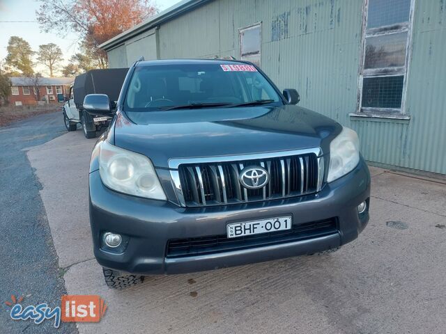 2012 TOYOTA LANDCRUISER PRADO GXL (4X4) KDJ150R 11 UPGRADE SUV, 4 DOORS, 7 SEATS