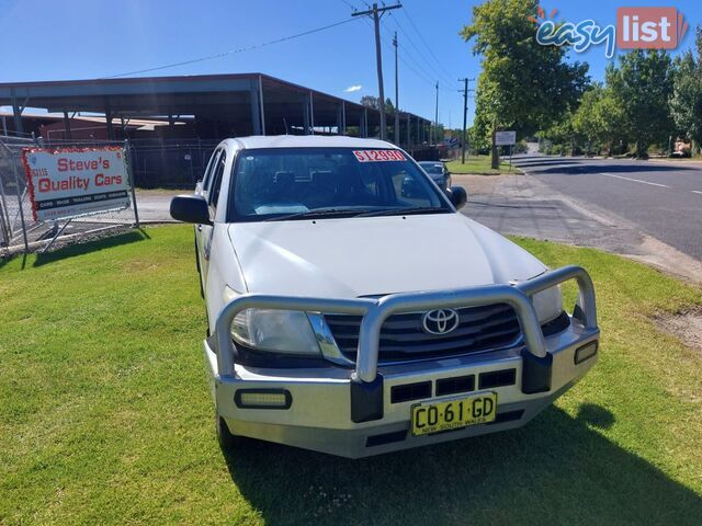 2012 TOYOTA HILUX SR GGN15R MY12 UTE TRAY, 4 DOORS, 5 SEATS