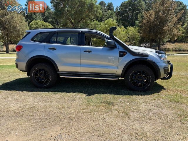 2015 FORD EVEREST AMBIENTE UA SUV, 4 DOORS, 7 SEATS