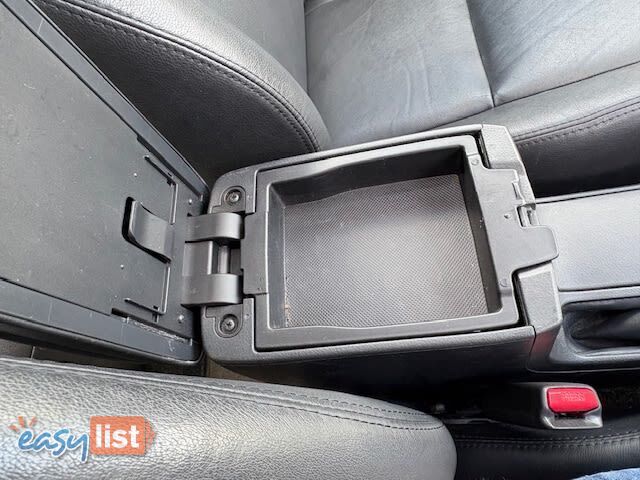 2011 TOYOTA COROLLA ULTIMA ZRE153R MY11 SEDAN, 4 DOORS, 5 SEATS