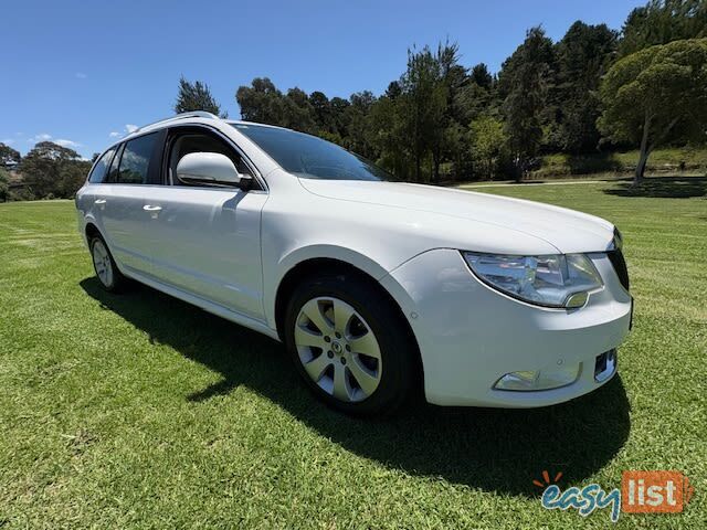 2011 SKODA SUPERB 103 TDI AMBITION 3T MY12 WAGON, 4 DOORS, 5 SEATS