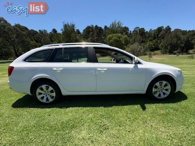 2011 SKODA SUPERB 103 TDI AMBITION 3T MY12 WAGON, 4 DOORS, 5 SEATS