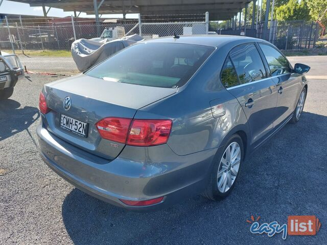 2012 VOLKSWAGEN JETTA 118 TSI COMFORTLINE 1KM MY13 SEDAN, 4 DOORS, 5 SEATS