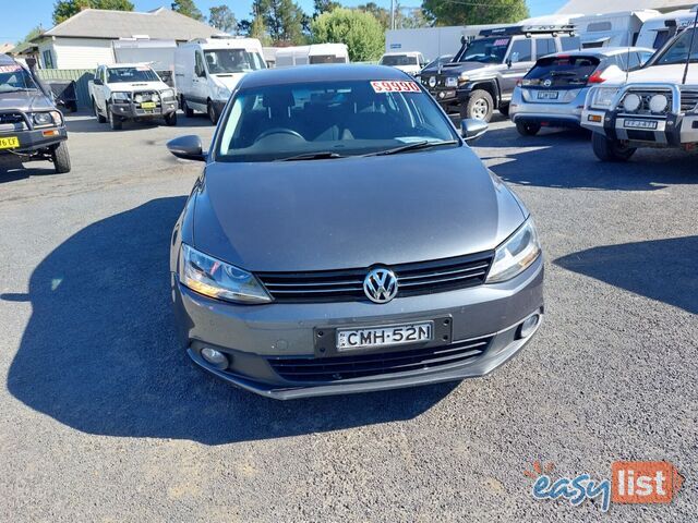 2012 VOLKSWAGEN JETTA 118 TSI COMFORTLINE 1KM MY13 SEDAN, 4 DOORS, 5 SEATS