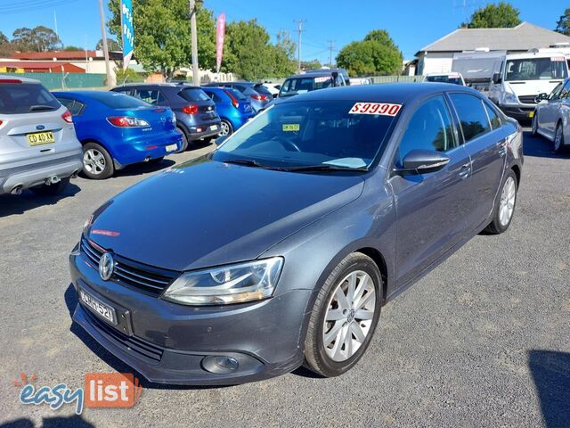 2012 VOLKSWAGEN JETTA 118 TSI COMFORTLINE 1KM MY13 SEDAN, 4 DOORS, 5 SEATS