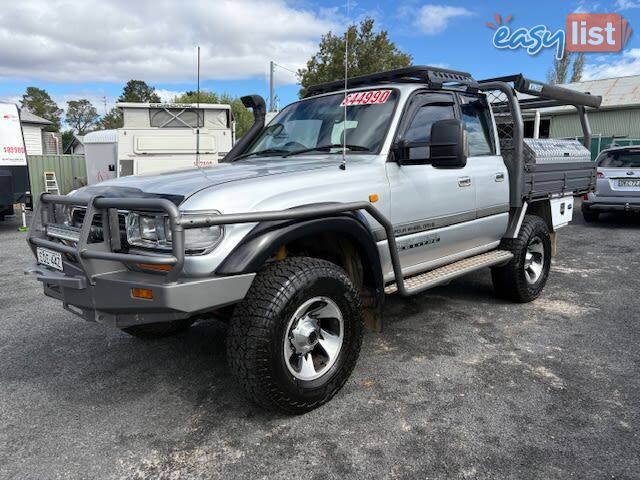 1995 TOYOTA LANDCRUISER GXL (4X4)  SUV, 4 DOORS, 8 SEATS
