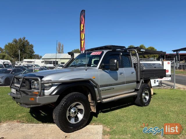 1995 TOYOTA LANDCRUISER GXL (4X4)  SUV, 4 DOORS, 8 SEATS