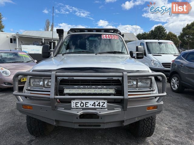 1995 TOYOTA LANDCRUISER GXL (4X4)  SUV, 4 DOORS, 8 SEATS