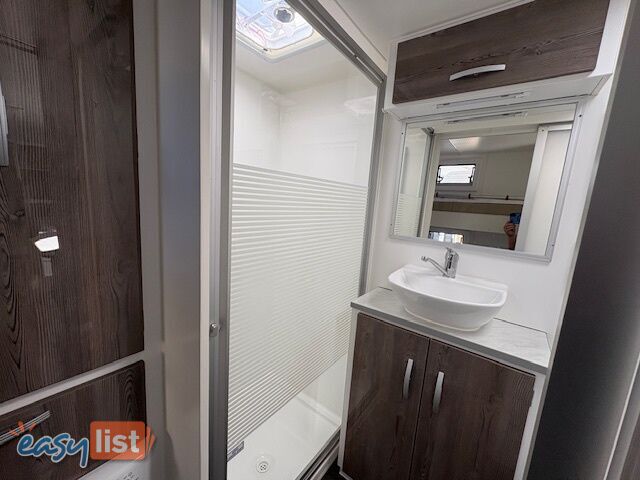 2020 Leader Caravans GOLD LE