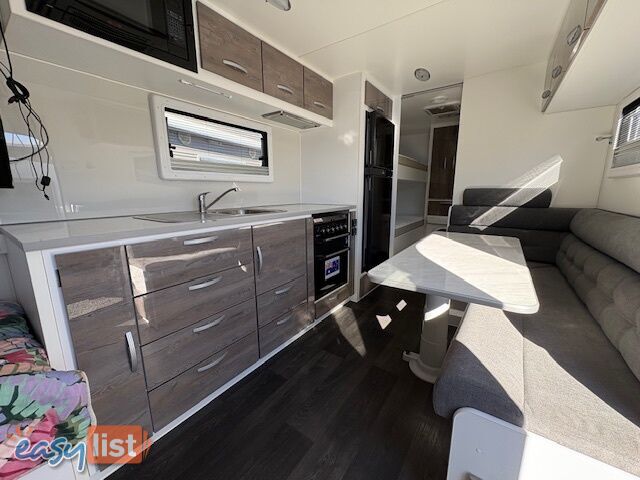 2020 Leader Caravans GOLD LE