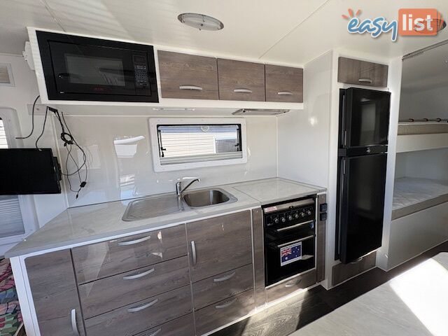 2020 Leader Caravans GOLD LE