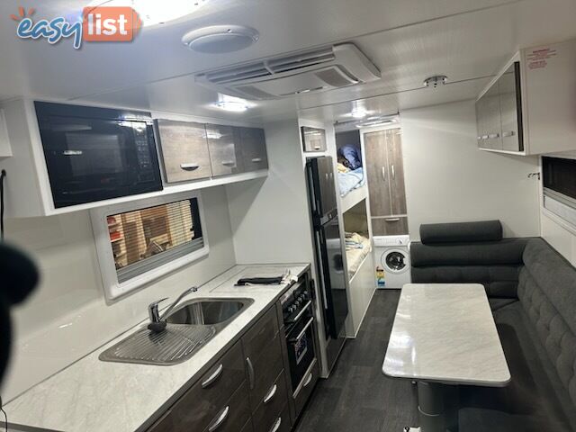 2020 Leader Caravans GOLD LE