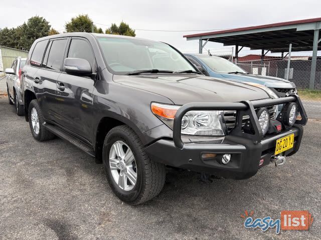 2014 TOYOTA LANDCRUISER VX (4X4) VDJ200R MY13 SUV, 4 DOORS, 8 SEATS 2014 TOYOTA LANDCRUISER VX (4X4) VDJ200R MY13 SUV, 4 DOORS, 8 SEATS