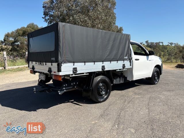 2022 TOYOTA HILUX WORKMATE (4X2) TGN121R UTE TRAY, 2 DOORS, 2 SEATS