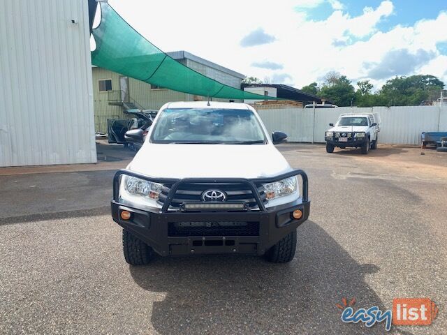 2017 Toyota Hilux SR 4x4 Ute Manual