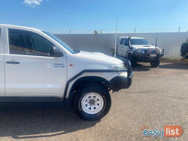 2012 Toyota Hilux SR 4x4 Dual Cab Ute Manual, White, Turbo Diesel