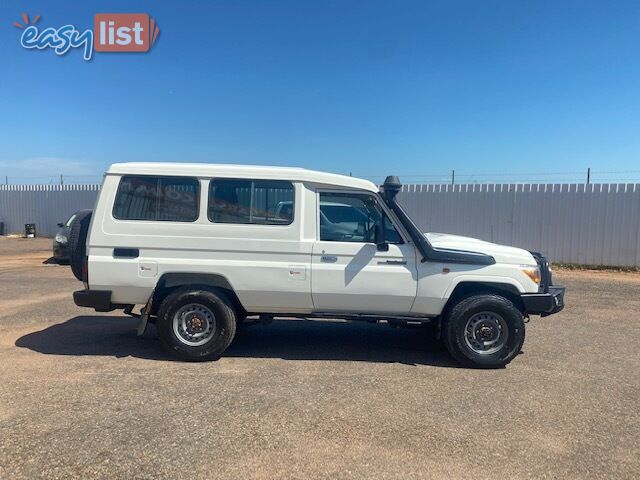 2018 Toyota Landcruiser Workmate VDJ78R Troopcarrier Wagon 8 Seater Manual