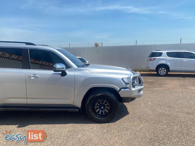 2024 Toyota Landcruiser Sahara 4x4 Wagon Silver, Automatic