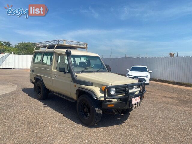1997 Toyota Landcruiser Troopcarrier 11 Seater Wagon Manual
