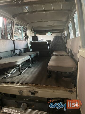 1997 Toyota Landcruiser Troopcarrier 11 Seater Wagon Manual