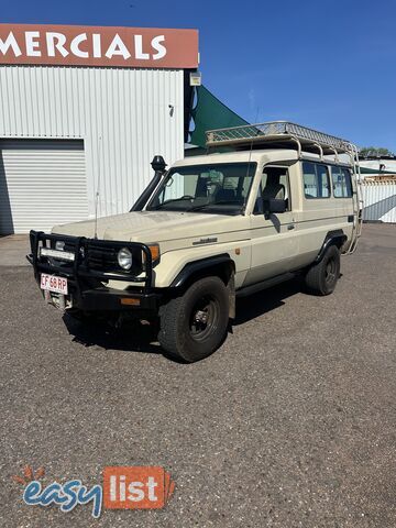 1997 Toyota Landcruiser Troopcarrier 11 Seater Wagon Manual