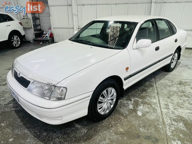 2001  TOYOTA AVALON CSX MCX10R SEDAN