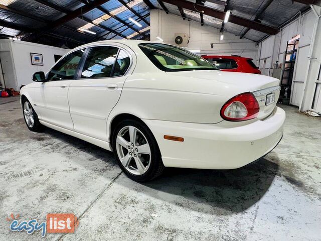 2009  JAGUAR X-TYPE LE X400 MY09 SEDAN