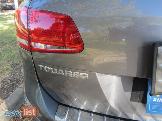 2013 Volkswagen Touareg SUV Automatic