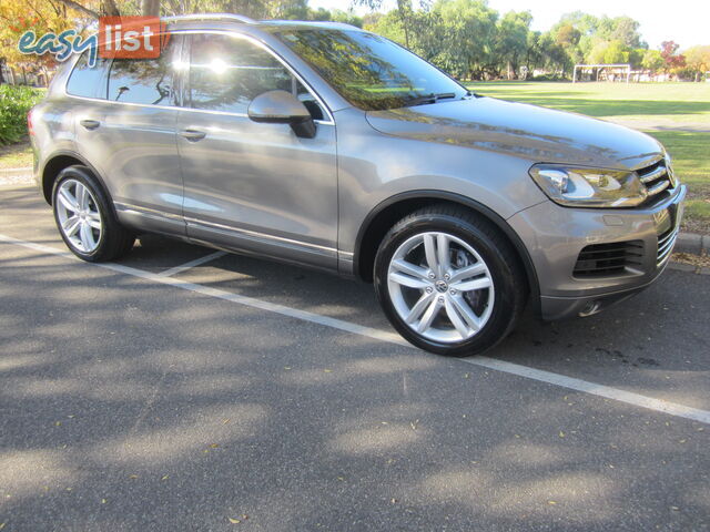 2013 Volkswagen Touareg SUV Automatic