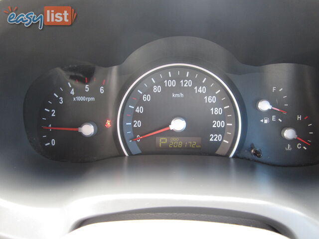 2011 Kia Grand Carnival VQ MY12 PLATINUM People Mover Automatic