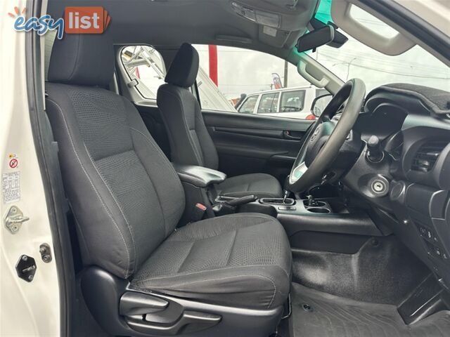 2019 TOYOTA HILUX SR EXTENDED CAB GUN126R CAB CHASSIS