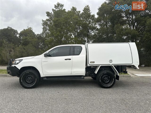 2019 TOYOTA HILUX SR EXTENDED CAB GUN126R CAB CHASSIS