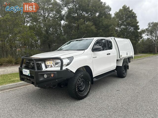 2019 TOYOTA HILUX SR EXTENDED CAB GUN126R CAB CHASSIS