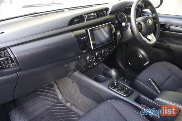 2015 TOYOTA HILUX SR DUAL CAB GUN126R CAB CHASSIS