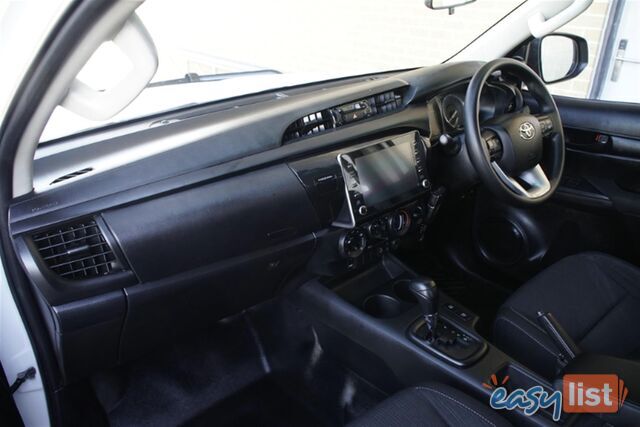 2018 TOYOTA HILUX SR DUAL CAB GUN126R CAB CHASSIS