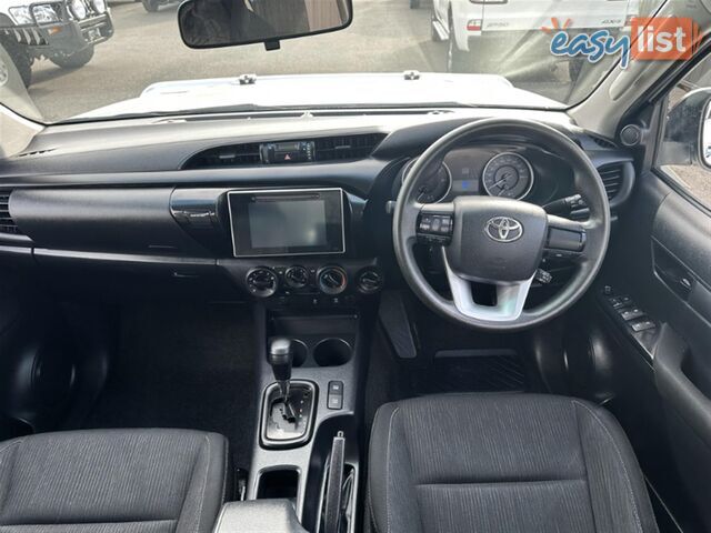 2017 TOYOTA HILUX SR DUAL CAB GUN126R CAB CHASSIS