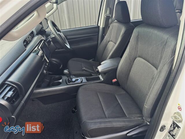 2017 TOYOTA HILUX SR DUAL CAB GUN126R CAB CHASSIS